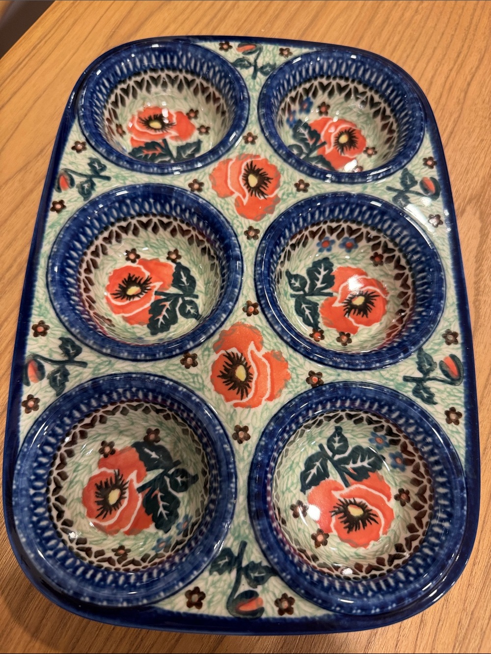 Unikat Polish Pottery Stoneware Muffin Pan 11.5 in. U1274